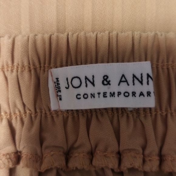 [5x$20] New Mustard Pleated Asymmetrical Skirt / Size XL - Picture 3 of 7